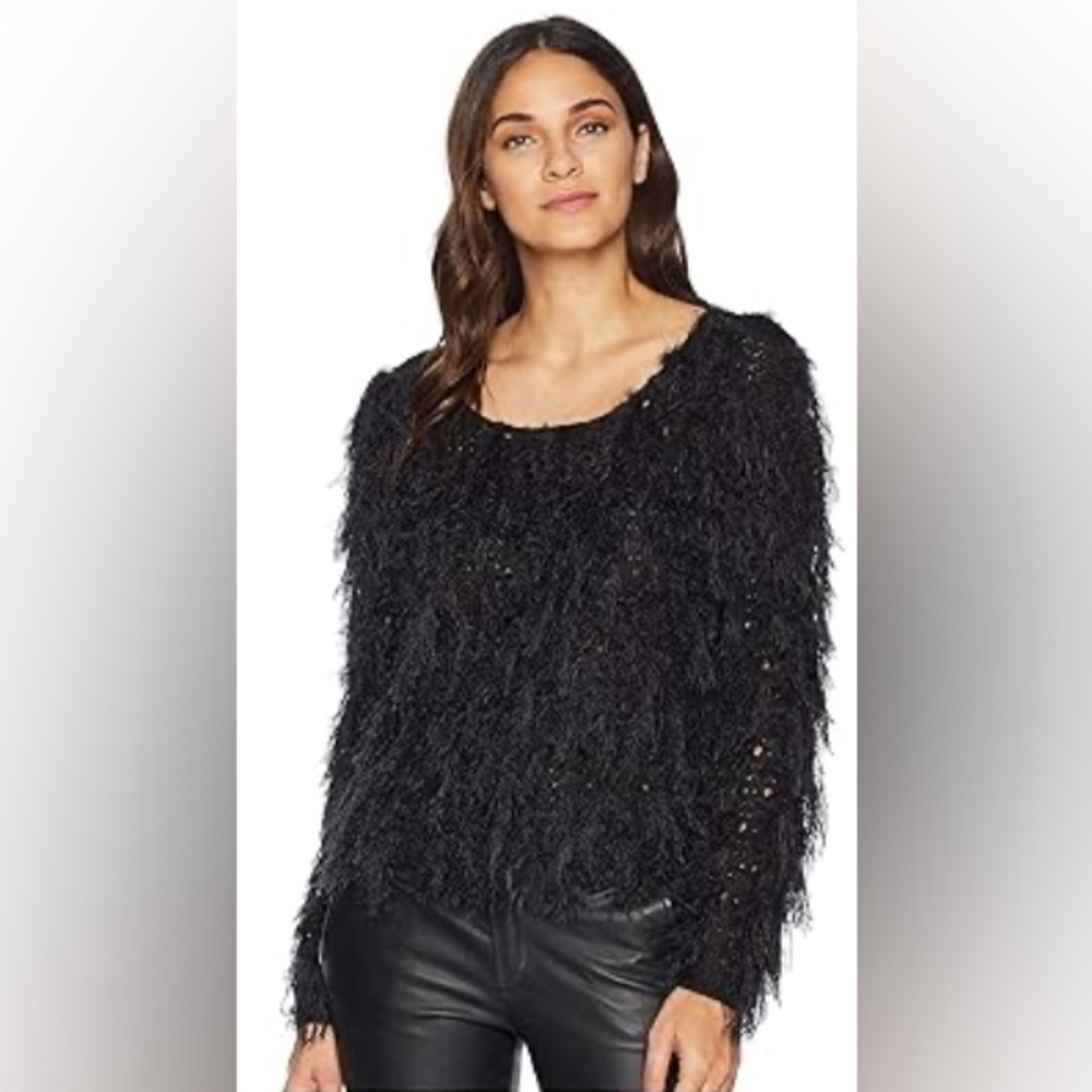 Romeo & Juliet Coutour ‘Eyelash’ sweater